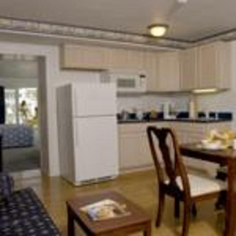 Innseason Resorts Captain'S Quarters Falmouth Rom bilde