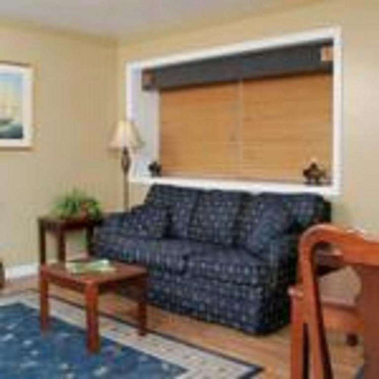 Innseason Resorts Captain'S Quarters Falmouth Rom bilde